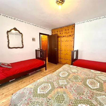 Trilocale Ginevra Apartment