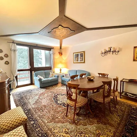 Trilocale Ginevra Apartment